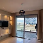Charming Seaview Apartment 4
